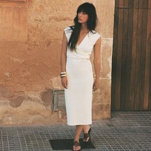 MIDI DRESS WITH BROOCH | ZARA